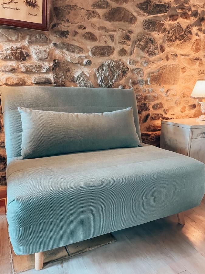 Talking Stones Bed & Breakfast Долчеакуа Екстериор снимка