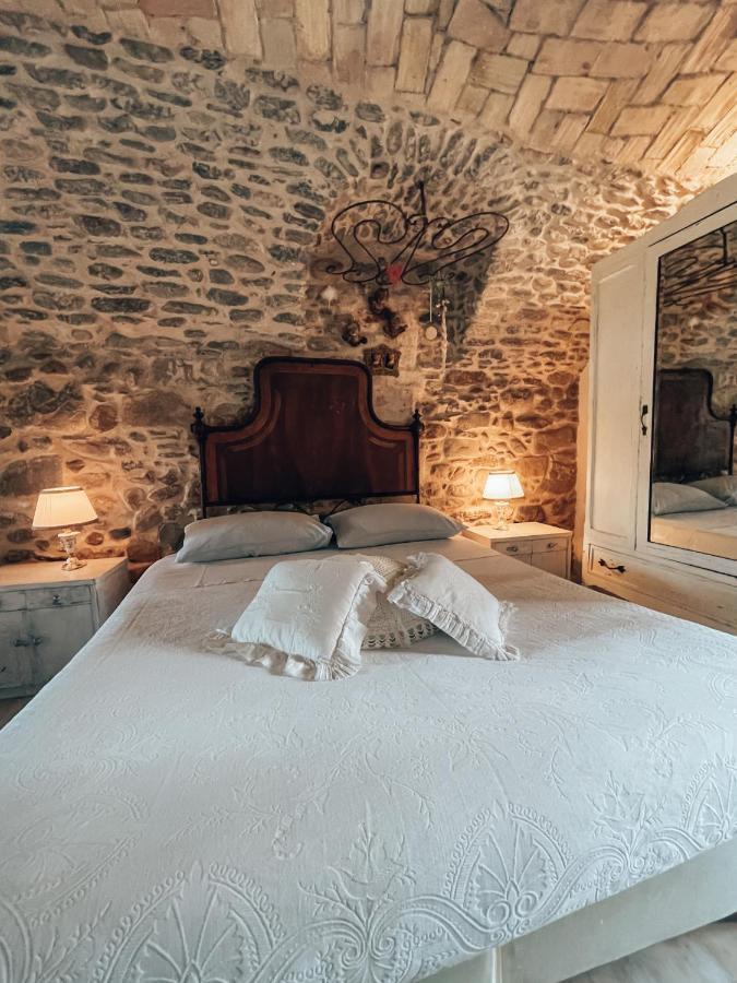Talking Stones Bed & Breakfast Долчеакуа Екстериор снимка