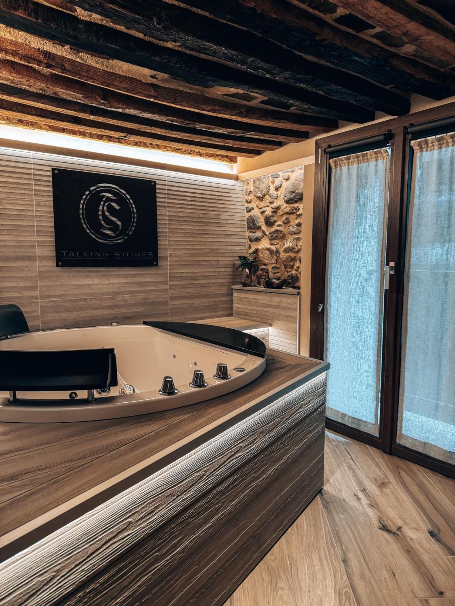 Talking Stones Bed & Breakfast Долчеакуа Екстериор снимка